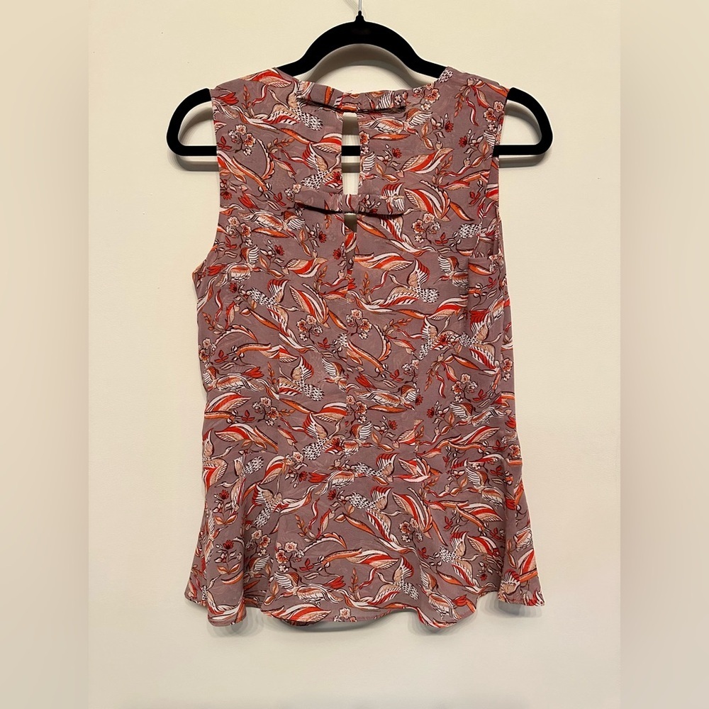 CAbi Bird & Floral Sleeveless Fitted Blouse XS - Picture 4 of 4